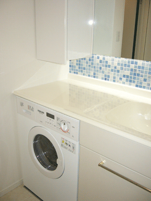 洗濯機を組み込んだ洗面化粧台